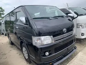 Toyota HiAce 2014 Black