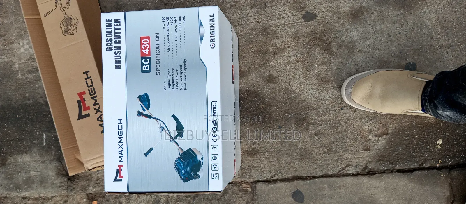 Grass Cutting Machine With Iron Blade.
