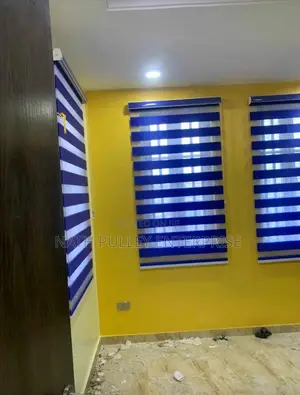 Steps/Plain Blue Day and Night Blinds