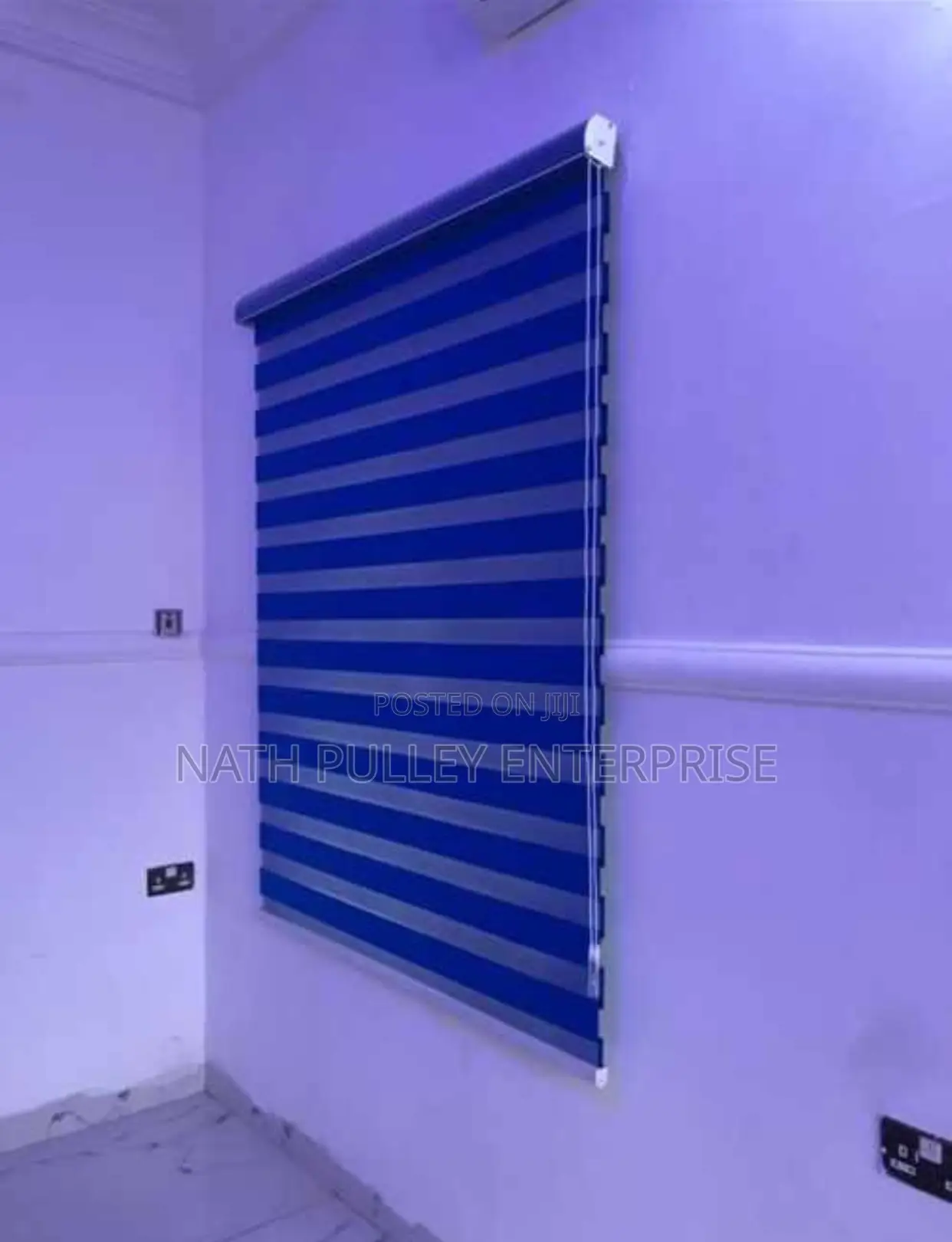 Steps/Plain Blue Day and Night Blinds