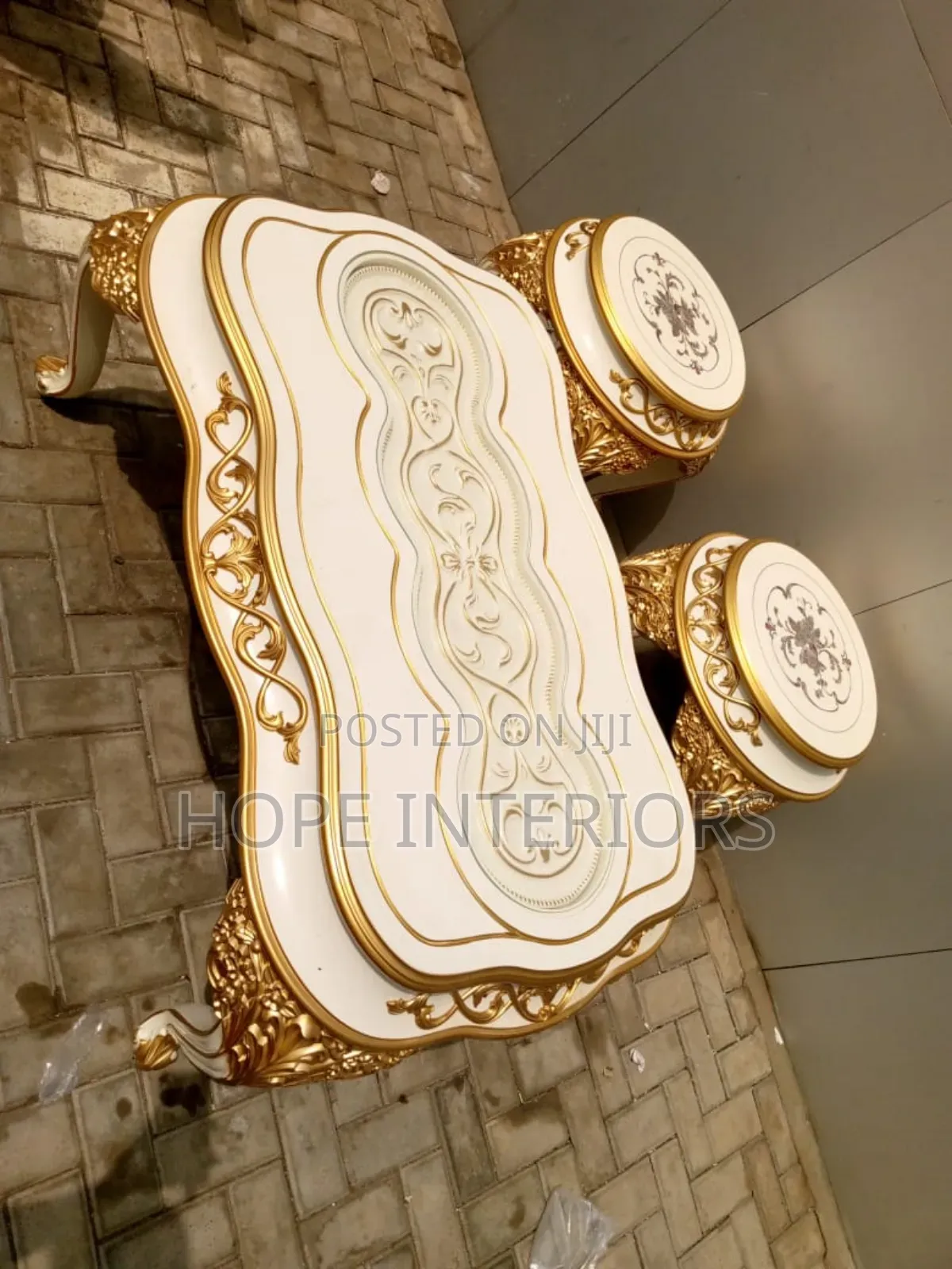 Royal Dinning Table With Stools