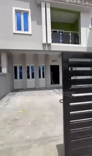4bdrm Duplex in Obio-Akpor for sale