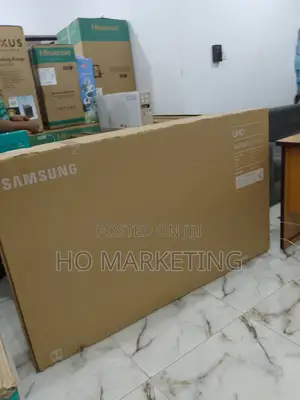 Easy to Operate Samsung 65"Uhd Tv{Ua65au7000u}