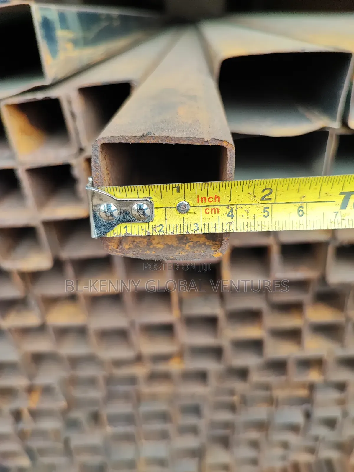 4cm X 4cm X1.5mm Square Pipe
