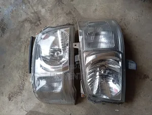 Head Light Toyota Hummer Bus 2007