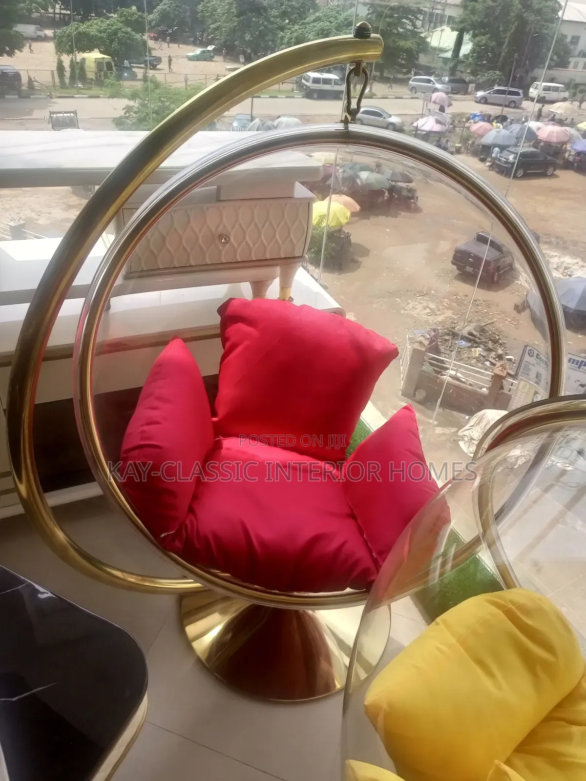 Plastic Swing Bucket With Fabric Cushion