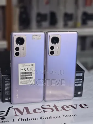 Photo - Xiaomi 12 Pro 256 GB Silver