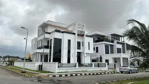 Furnished 5bdrm Mansion in Private Estate Osapa for sale