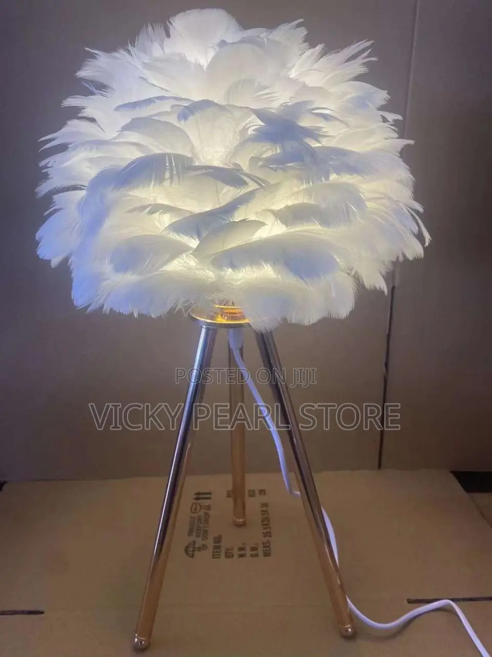 Feather Table Lamp