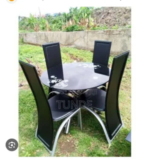 Quality Tokunbo Dinning Set for a Home