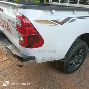 New Toyota Hilux 2024 White