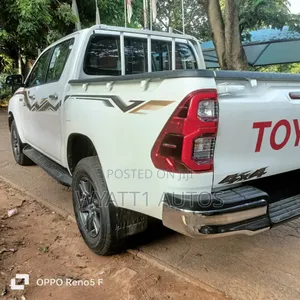 New Toyota Hilux 2024 White