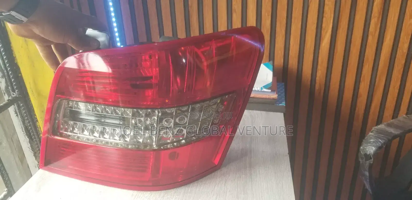 Glk350 2012 LED Right Side Backlight