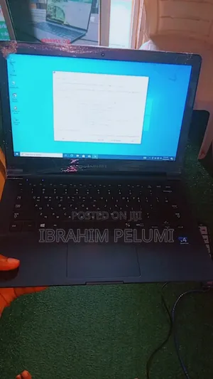 Laptop Samsung N110 4GB Intel SSD 128GB