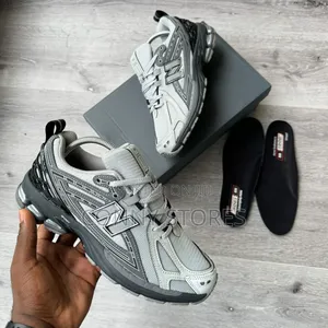 Premium New Balance 1906R “Brighton Grey”