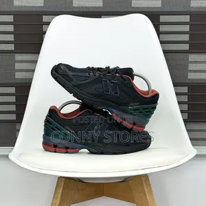 Luxury New Balance 1906R “Phantom New Spruce”