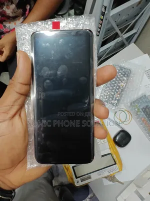 Photo - Samsung Galaxy S8 Screen (Follow Come)