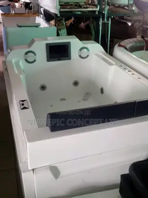 Acrylic Double Jacuzzi With Television and USB
