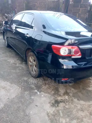 Toyota Corolla 2011 Black