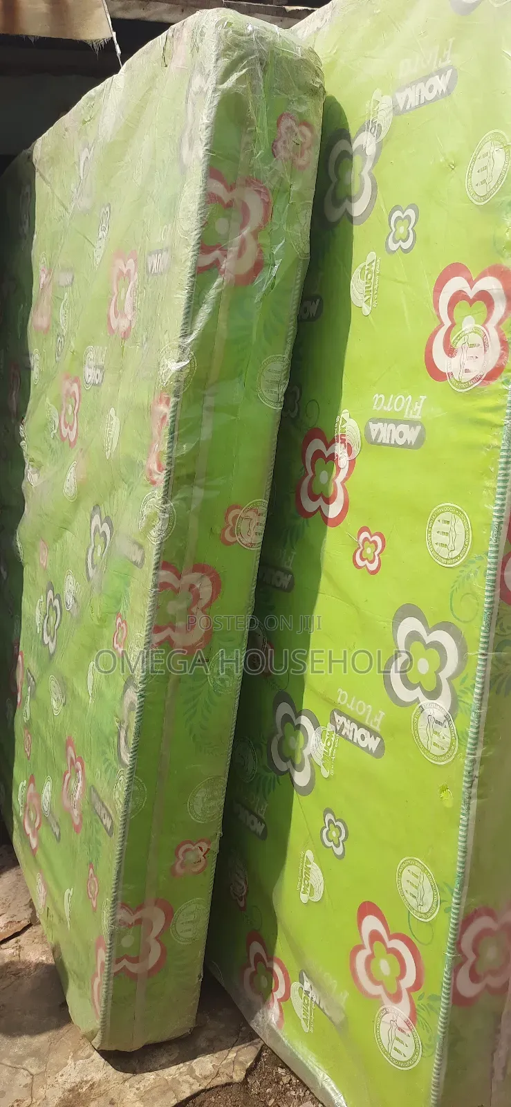7 by 6fit Wide, 8 Inches Height Mouka Flora.