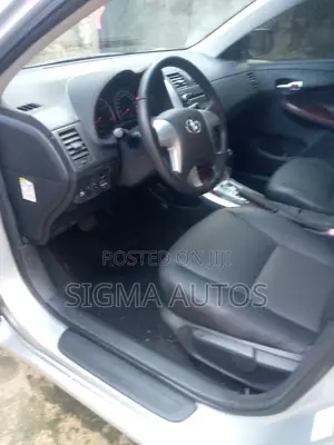Toyota Corolla 2013 Silver