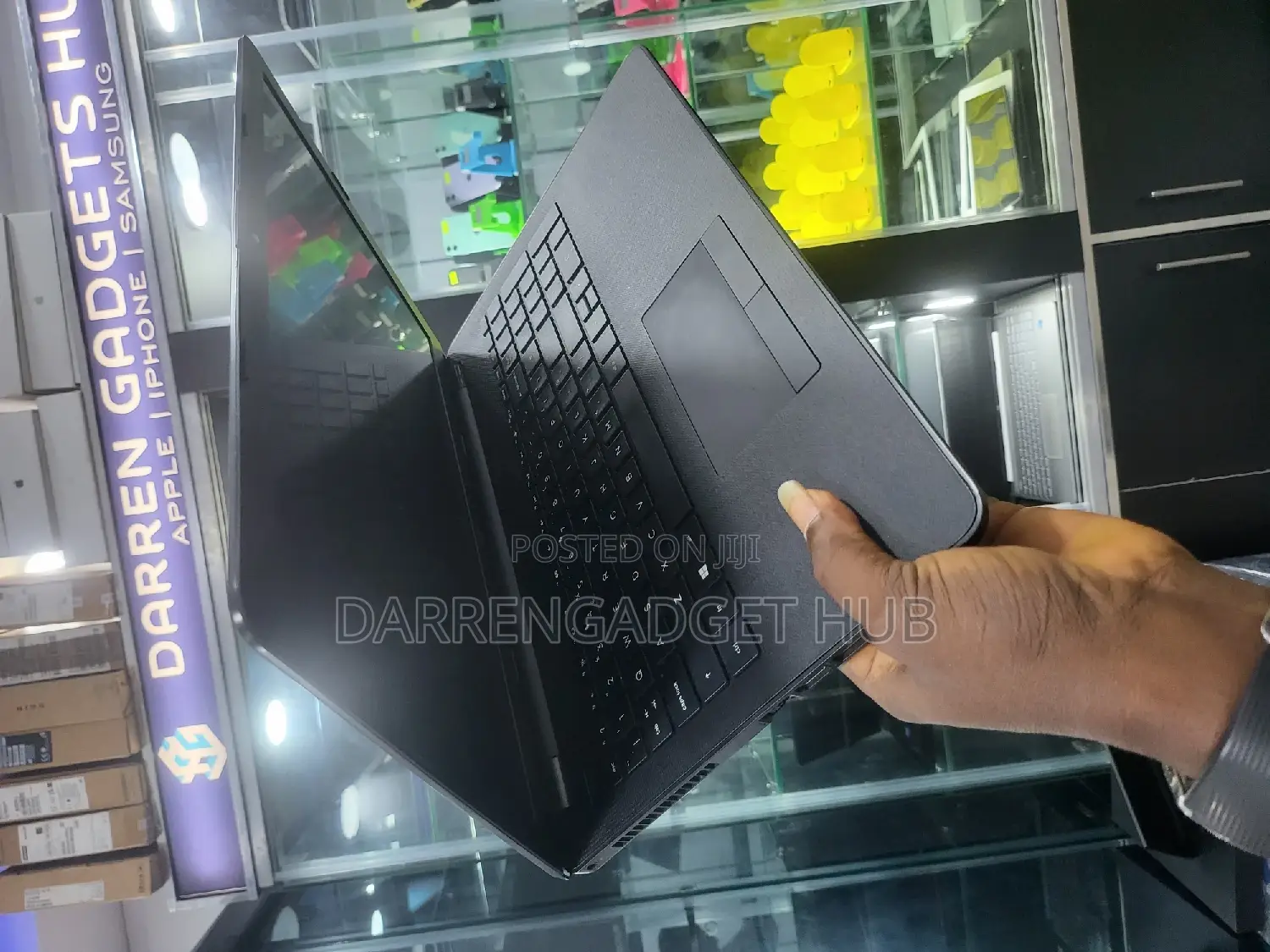 Laptop HP 15 4GB Intel Celeron HDD 1T