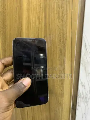 Apple iPhone X 64 GB White