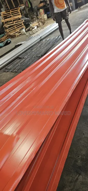 Tc RED Metral Roofing