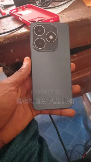 Tecno Spark 20 128 GB Black