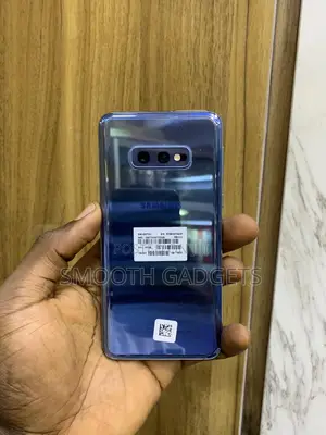 Samsung Galaxy S10e 128 GB Blue