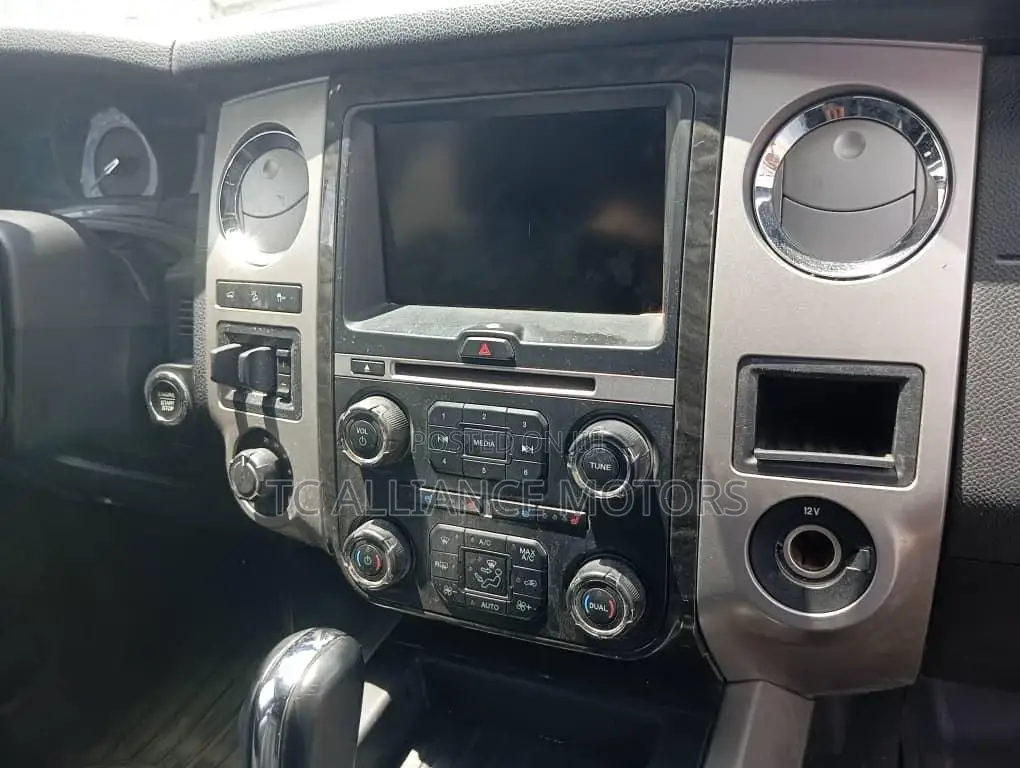 Ford Expedition 2015 White