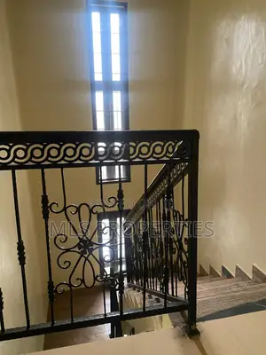 5bdrm Duplex in Guzape District for rent
