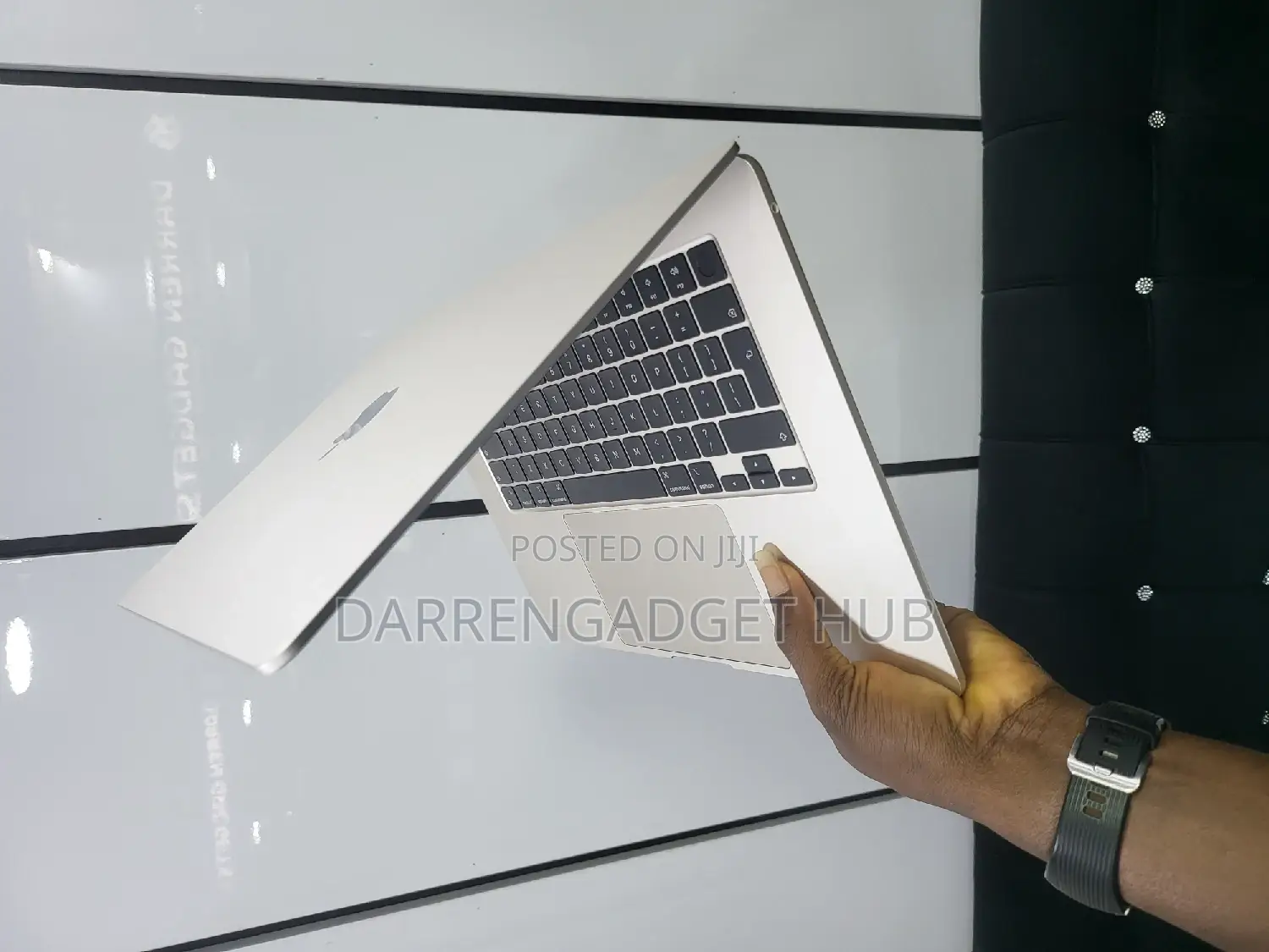 Laptop Apple MacBook Air 2023 M2 8GB Apple M2 SSD 256GB