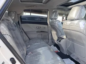 Toyota Avanza 2011 White