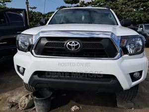 Toyota Tacoma 2010 White