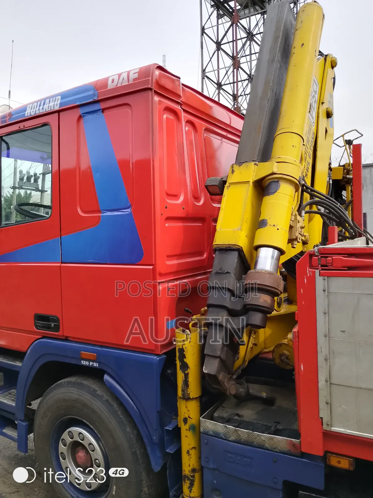 Self-Loader, Payloader and Forklifts for Hire