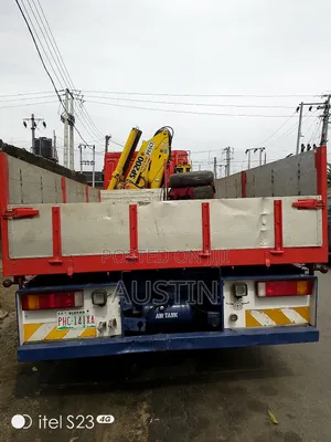 Self-Loader, Payloader and Forklifts for Hire