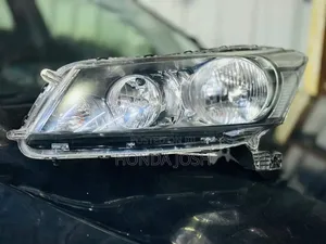 Headlight 2008-2010 Honda Accord (Pure White)