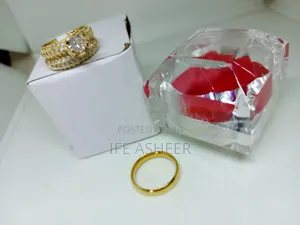 Zirconia Couples Set of Wedding Ring A08 - Gold