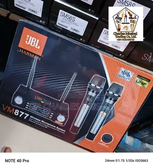 JBL VM877 Rechargeable Wireless Microphone System