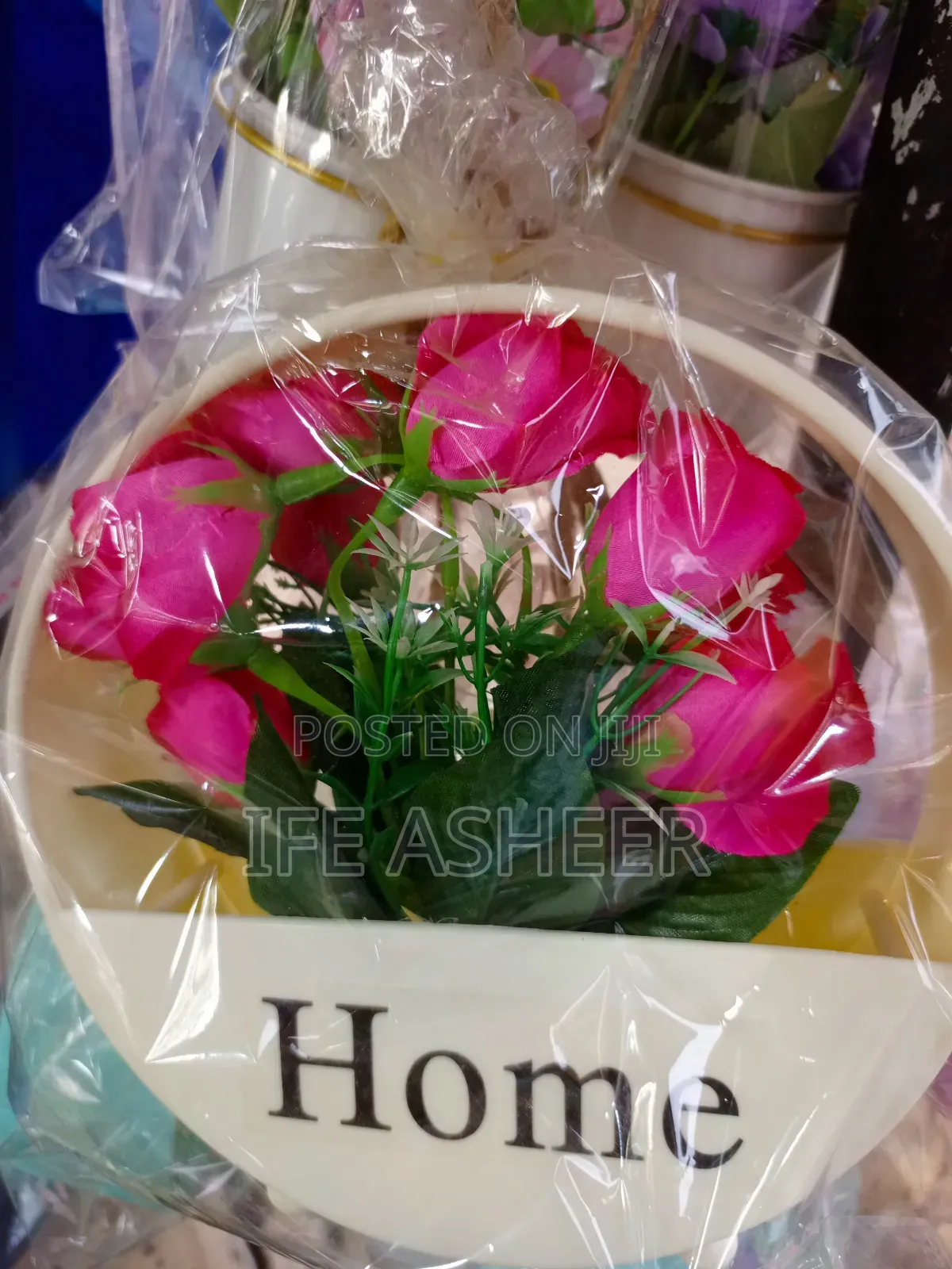 Hanging Home Flower Vase With Rose Flowers