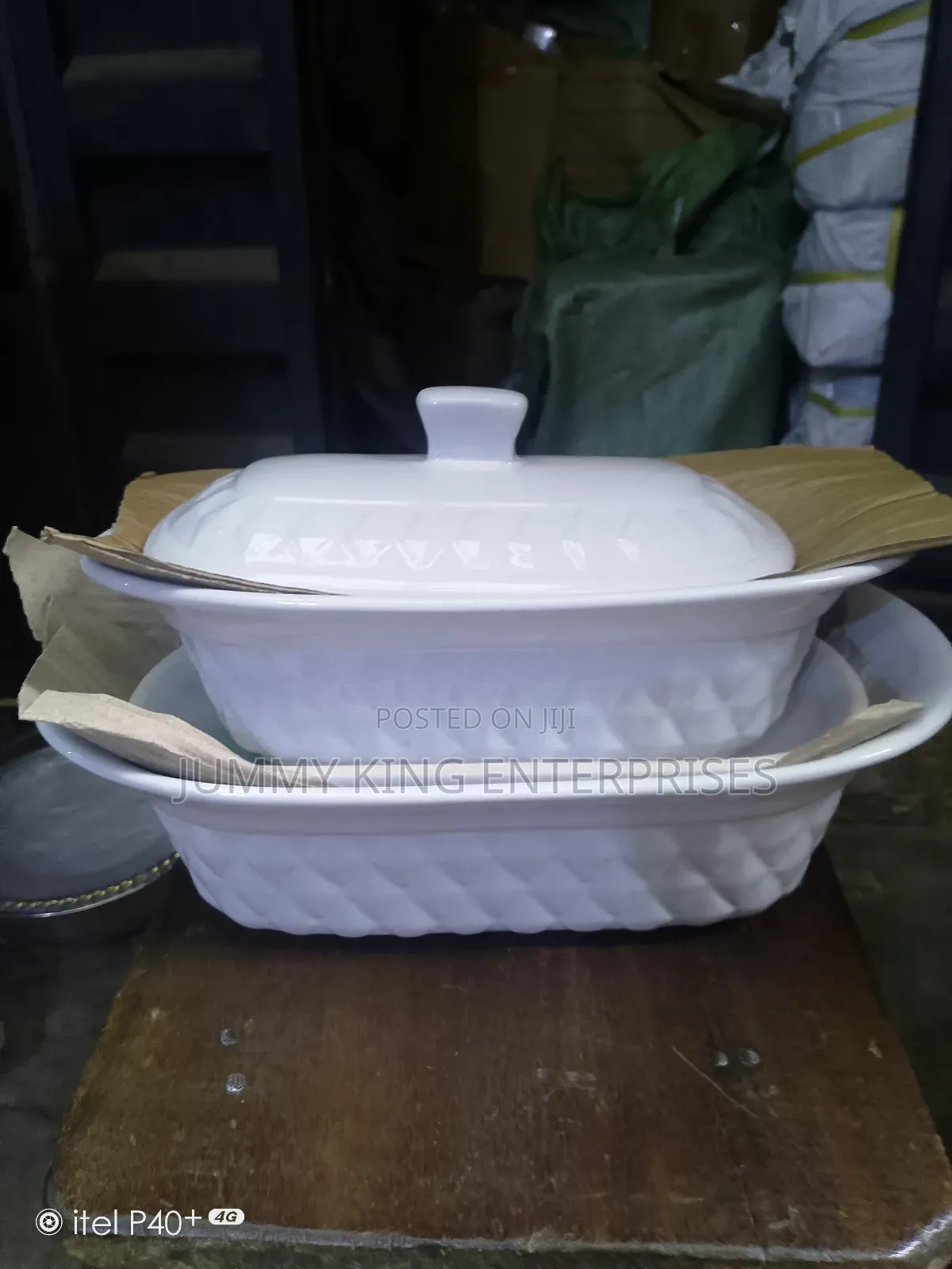 2 Set Luncheon Display Breakable Plates.