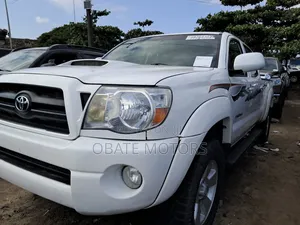 Toyota Tacoma TRD PRO V6 4dr Access Cab 4WD 6.1 ft. SB (4.0L 6cyl 5A)