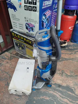 Gordless Vacuum With Lift -Out Cylinder