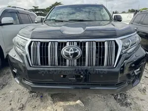 Toyota Land Cruiser Prado 2022 Black