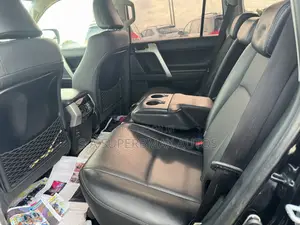 Toyota Land Cruiser Prado 2022 Black