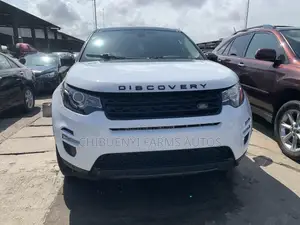 Land Rover Discovery SE 4x4 2017 White