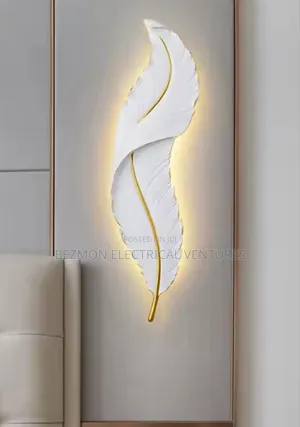 Leaf Wall Bracket Available for Sale