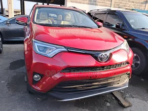 Toyota RAV4 2015 Red