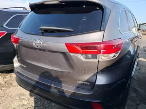 Toyota Highlander 2016 Beige